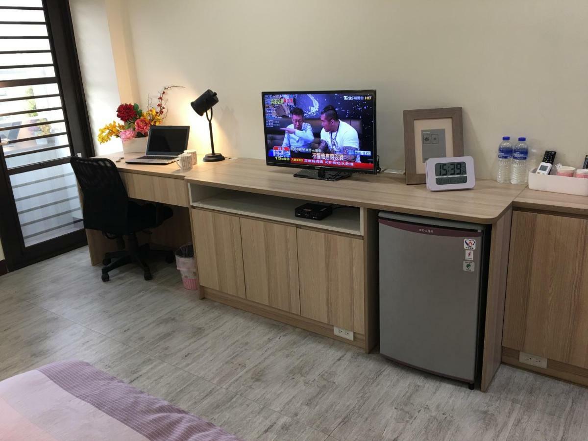 竹北 旅行箱酒店 外观 照片